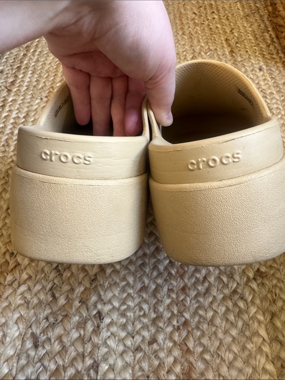 Crocs Womens W9 Tan Beige Platform Dylan Clogs - Picture 6 of 7